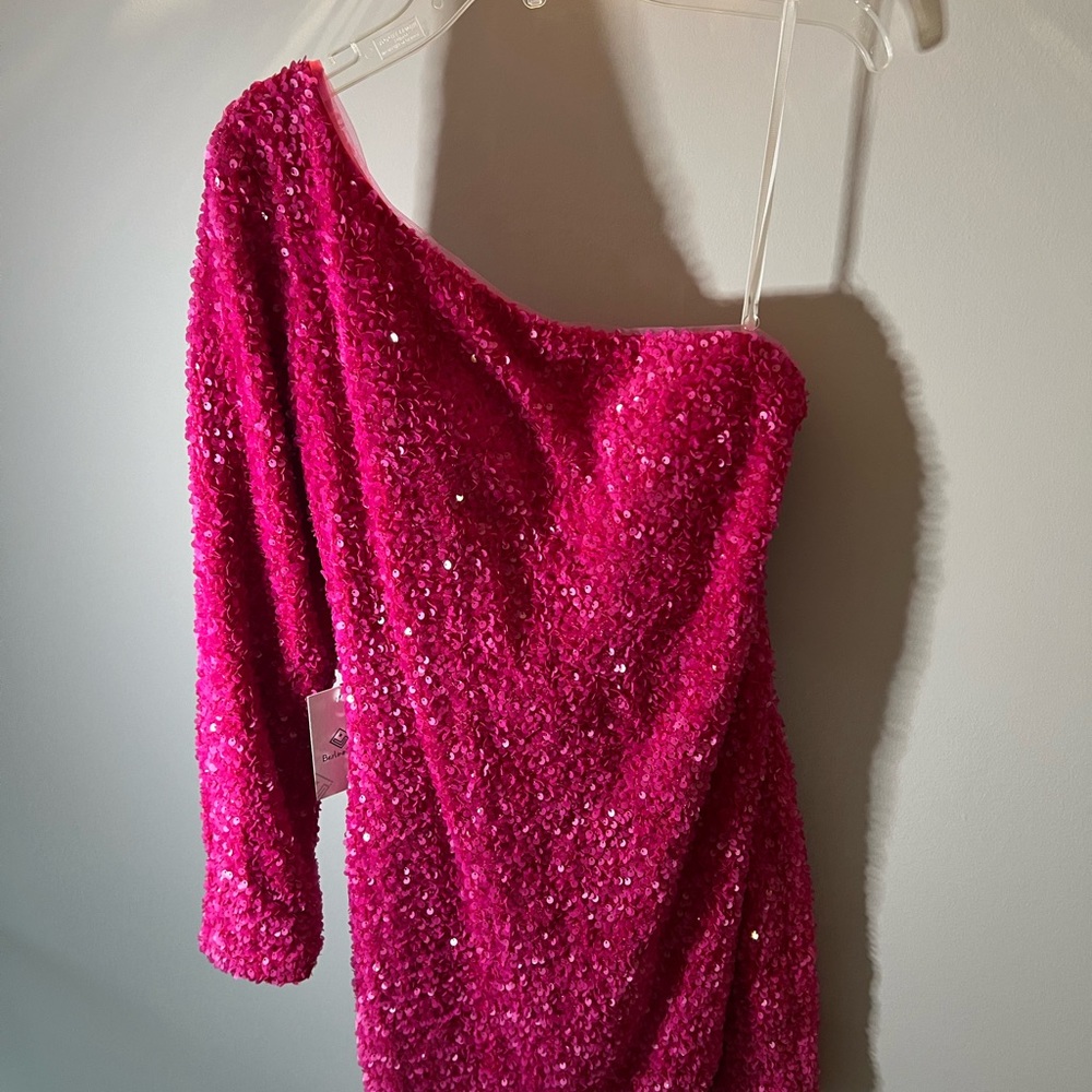 pink one shoulder dress💖 - Picture 4 of 4